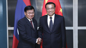 Li Keqiang trifft laotischen Premierminister in Ulan-Bator