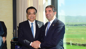Li Keqiang trifft bulgarischen Präsidenten in Ulan-Bator