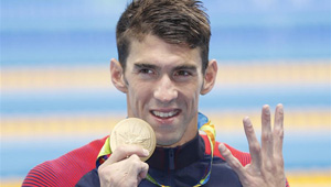 Phelps gewinnt Goldmedaille beim 200m Lagenschwimmen-Einzelfinales der Männer