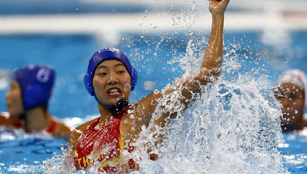 China beim Frauen-Wasserball Spiel