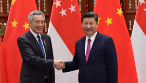 Xi Jinping trifft singapurischen Premierminister Lee Hsien Loong in Hangzhou