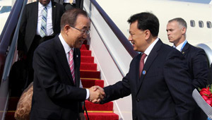 UN-Generalsekretär Ban Ki-moon in Hangzhou eingetroffen