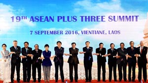Chinesischer Ministerpräsident fordert mehr praktische Kooperation im Rahmen von ASEAN+3