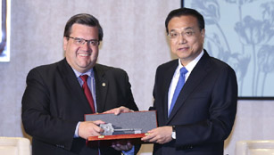 Li Keqiang trifft Bürgermeister Montreals in Kanada