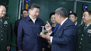Xi fordert größere militärisch-zivile Kooperation für starke Armee