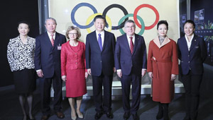 Xi Jinping trifft Präsidenten des IOC Thomas Bach in Lausanne