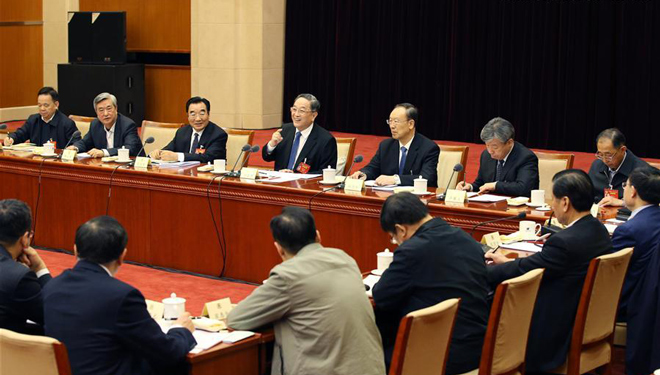 Yu Zhengsheng nimmt an Podiumsdiskussion auf der fünften Tagung des 12. Landeskomitees der PKKCV teil