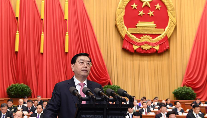Zhang Dejiang übermittelt Tätigkeitsbericht des Ständigen Ausschusses des NVK