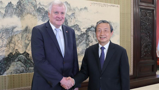 Ma Kai trifft Horst Seehofer in Beijing
