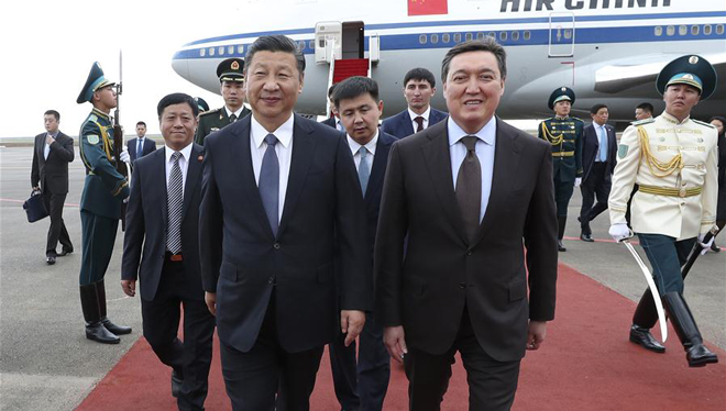 Chinesischer Staatspräsident trifft in Kasachstan für Staatsbesuch, SOZ-Gipfel, Expo 2017 ein