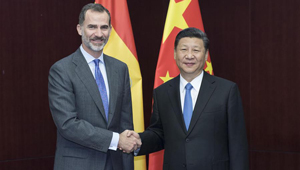 Xi Jinping trifft spanischen König in Astana