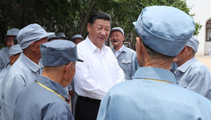 Xi ruft nach Aufrechterhaltung des „Geistes von Lyuliang“ bei Armutsbekämpfung