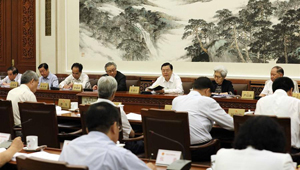 Zhang Dejiang nimmt an Beratung der Gesetzentwürfe über nationale Aufsicht und Nationalhymne teil