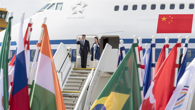 Chinesischer Staatspräsident trifft für G20-Gipfel in Hamburg ein