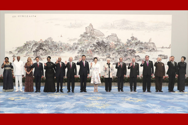 Xi Jinping und Peng Liyuan halten Willkommensbankett ab