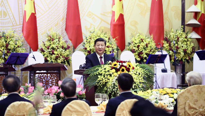 Xi Jinping nimmt am Willkommensbankett in Hanoi teil