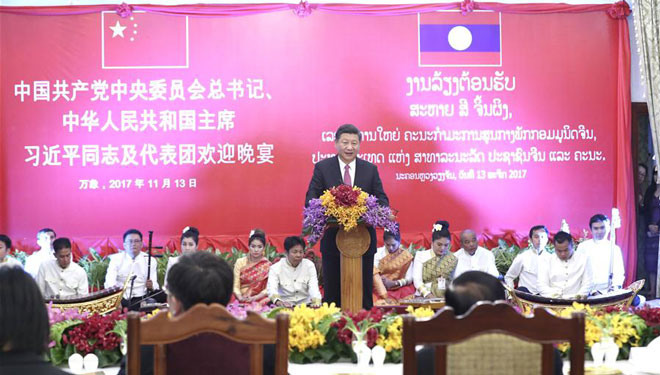 Xi Jinping hält auf Willkommensbankett in Laos eine Rede