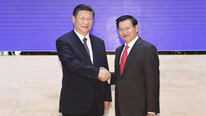 Xi Jinping trifft laotischen Premierminister Thongloun Sisoulith