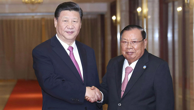 Xi Jinping trifft erneut laotischen Präsidenten Bounnhang Vorachit