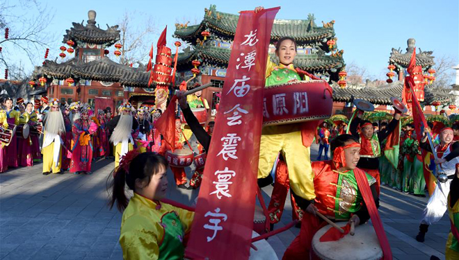 Tempelmarkt zum Frühlingsfest in Beijing veranstaltet