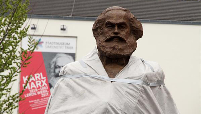 Karl Marx-Statue als Geschenk aus China in Trier errichtet