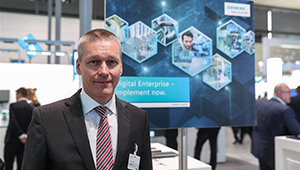 CEO von Siemens stellt die Digitalisierung für die Industrie während der Hannover Messe 2018 vor