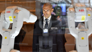 Neue Technologie auf dem Sommer-Davos-Forum präsentiert