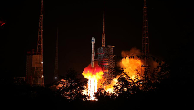 China schickt zwei BeiDou-3- Navigationszwillingssatelliten in den Weltraum