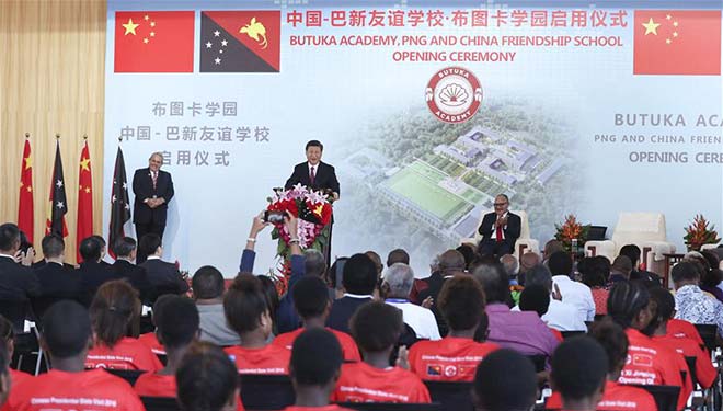 Xi Jinping und Premierminister von PNG nehmen an Eröffnungszeremonie einer Freundschaftsschule teil