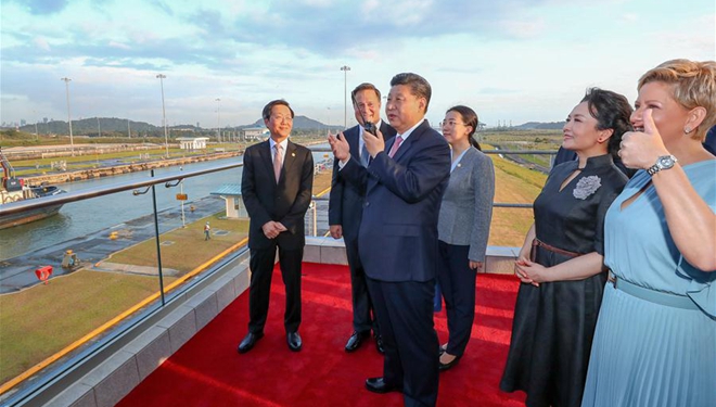 Chinesischer Staatspräsident besucht neue Schleusen des Panamakanals