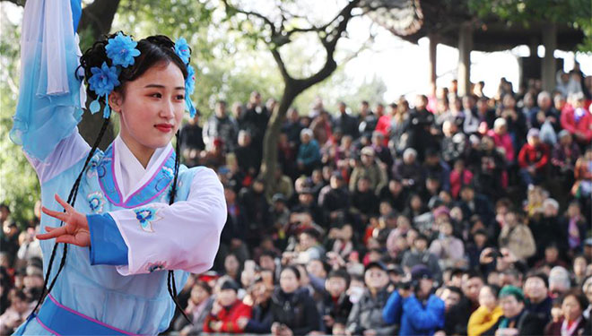 Tempelmessen zum Frühlingsfest in ganz China abgehalten