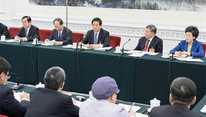 Chinesische Führungen nehmen an Podiumsdiskussionen bei der Jahrestagung des NVK teil