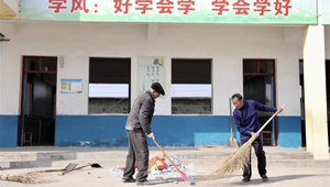 Zerstörte Türen und Fenster durch Explosion des Industrieparks in Jiangsu rechtzeitig repariert