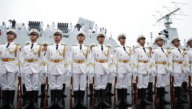 Marineparade zum 70. Gründungstag der Marine der Chinesischen VBA in Qingdao abgehalten