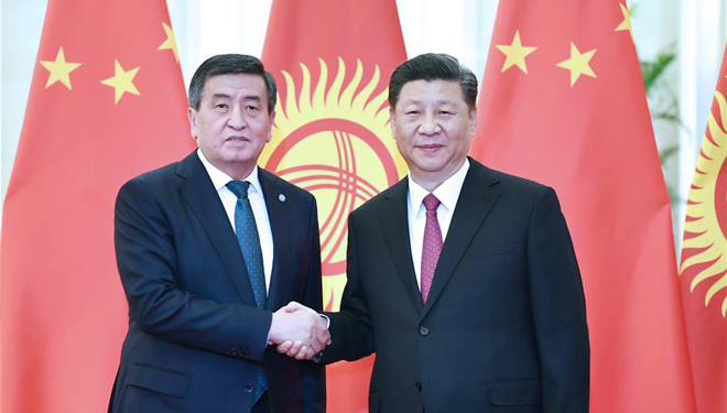 Xi Jinping trifft kirgisischen Präsidenten in Beijing
