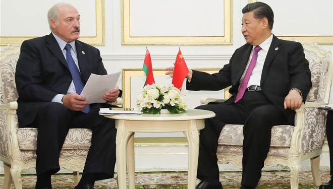 Xi Jinping trifft weißrussischen Präsidenten in Bischkek