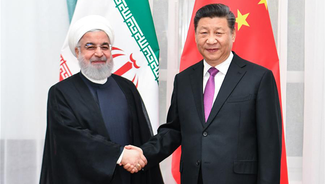 Xi Jinping trifft iranischen Präsidenten Hassan Rouhani in Bischkek
