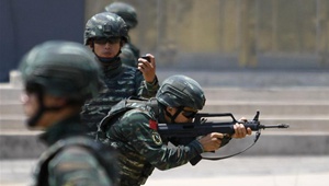 Chinesische bewaffnete Polizei richtet internationales Forum zur Terrorismusbekämpfung aus