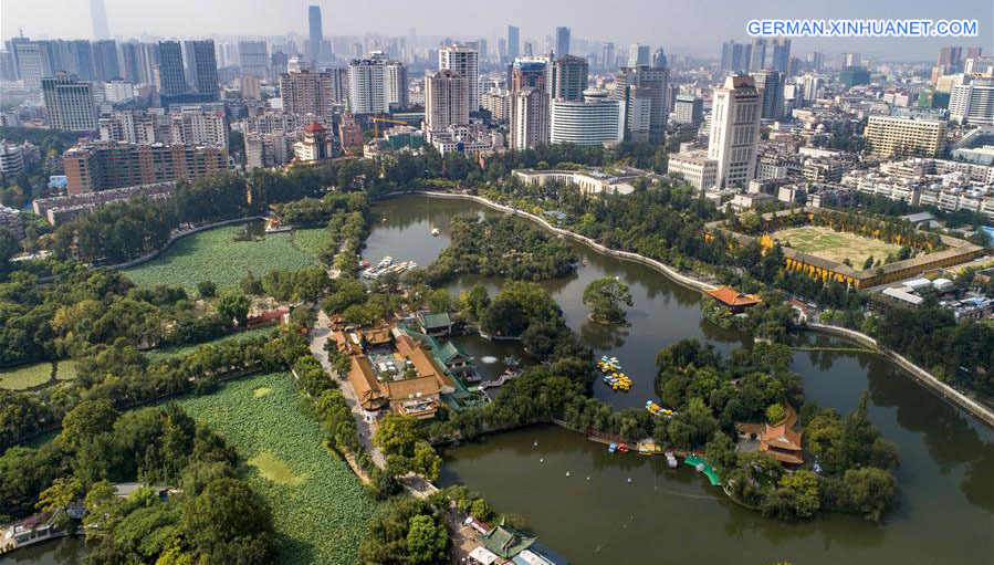 Ein Blick auf die Stadt Kunming im südwestchinesischen Yunnan