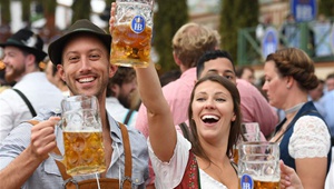 Das 186. Oktoberfest in München eröffnet