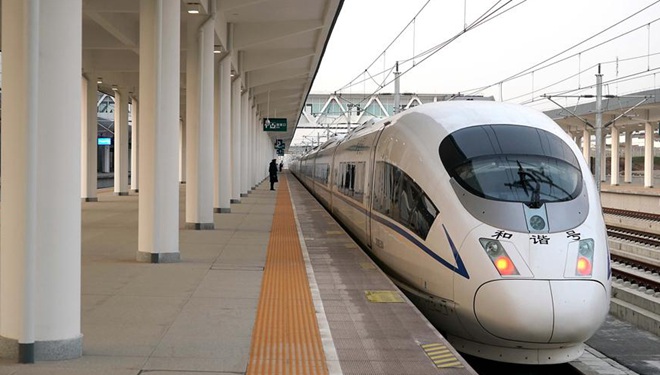 Der Abschnitt der Hochgeschwindigkeitsbahn zwischen Zhengzhou und Xiangyang für öffentlichen Verkehr freigegeben