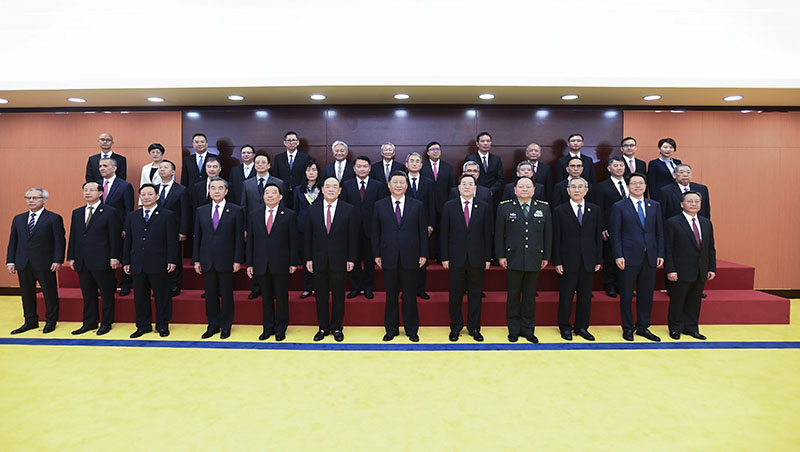 Xi trifft Regierungsbeamte der Sonderverwaltungszone Macau