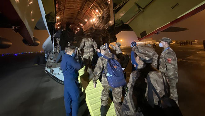 China entsendet Militärärzte nach Wuhan im Kampf gegen das Coronavirus