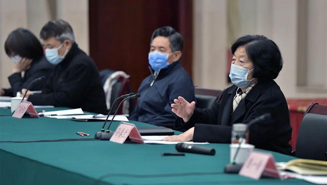 Chinesische Vize-Ministerpräsidentin ermutigt Journalisten an Front des Kampfs gegen Virus