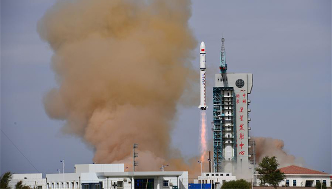 China schickt zwei Satelliten in geplante Umlaufbahn
