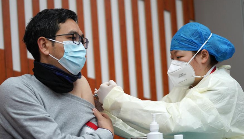 China-Fokus: Einblick in Chinas Werkstatt für inaktivierten COVID-19-Impfstoff