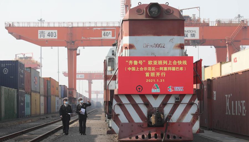 Der erste „Qilu“-Güterzug fährt von ostchinesischer Provinz Shandong nach Aserbaidschan