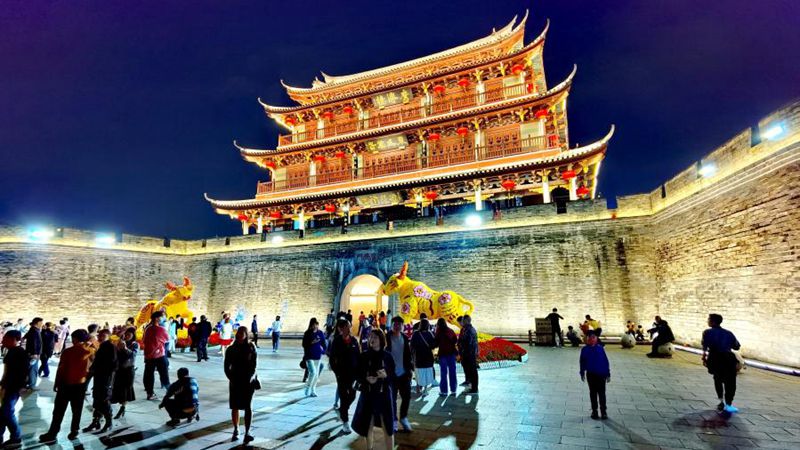 Touristen besuchen Altstadt Chaozhou in Guangdong