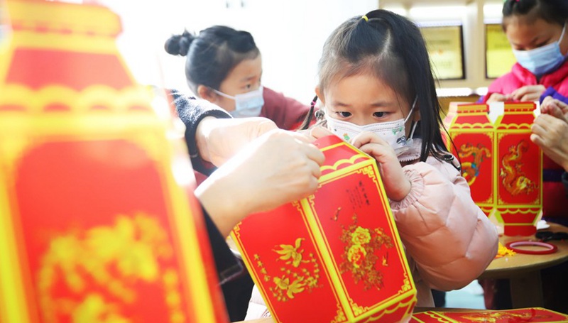 Laternenfest in China mit Kulturveranstaltungen begrüßt