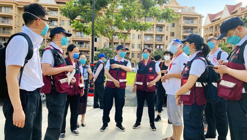 Besuch des chinesischen Ärzteteams stärkt Vertrauen der Laoten in Bekämpfung der COVID-19-Pandemie